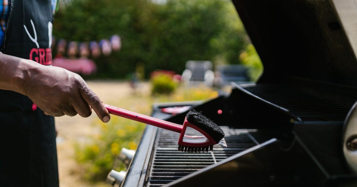Sköta och vinterförvara grillen så den inte rostar